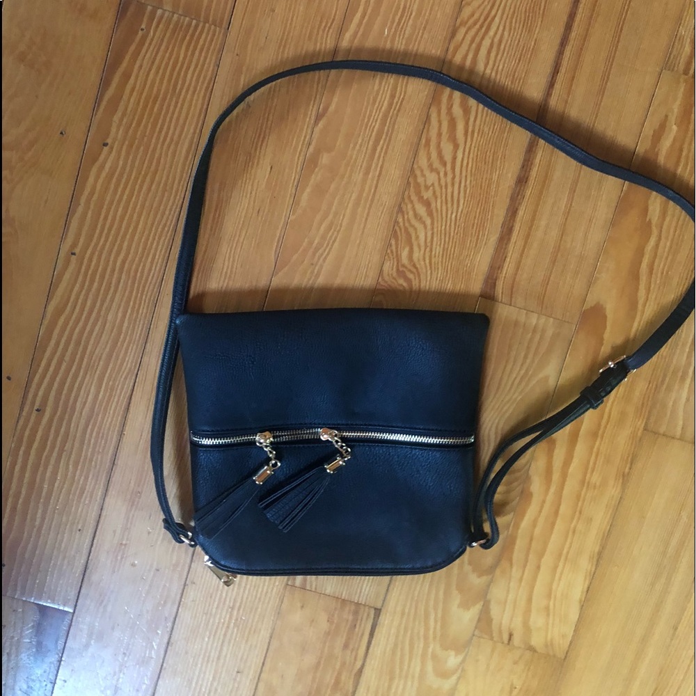 Black Purse - new without tag